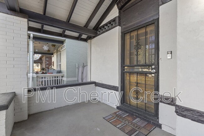 Photo - 3830 N Williams St