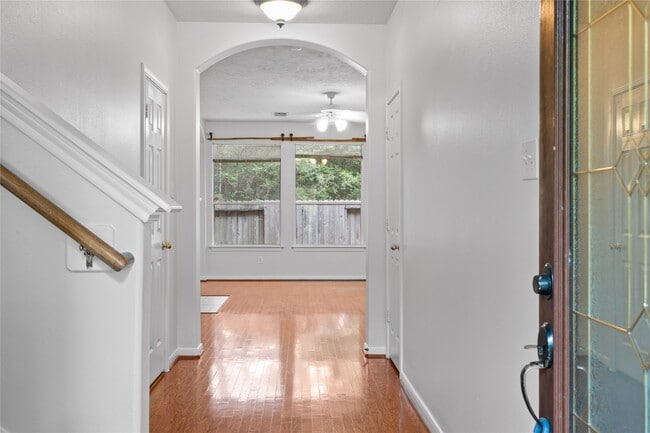 Building Photo - 107 W Burberry Cir Rental