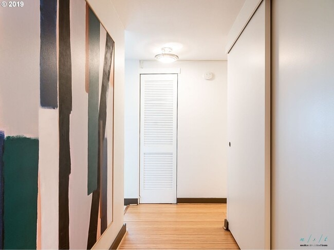 Photo - Modern High-Rise Condo in Downtown Portland with Skyline Views