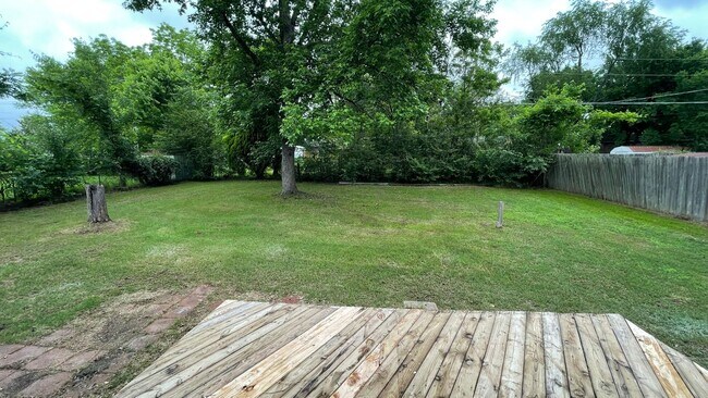Photo - inviting & comfortable3 Bed 1 Bath House