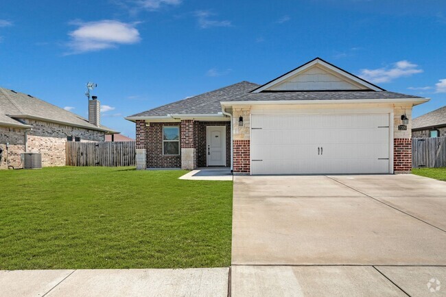 Building Photo - Next to new and ready to go! Rental