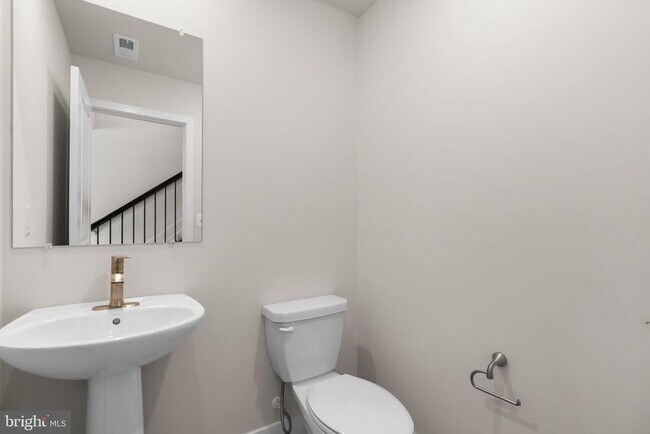 Photo - 311 Lentic Ln