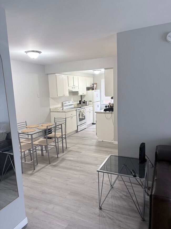 Photo - 21426 Beaconsfield St Unit 4c