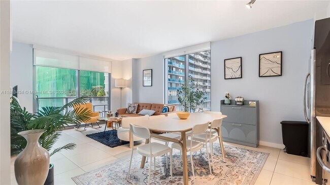 Photo - 31 SE 6th St Unit 1708