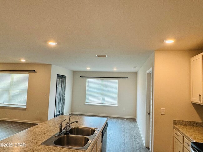 Photo - 4011 Silver Spur Rd