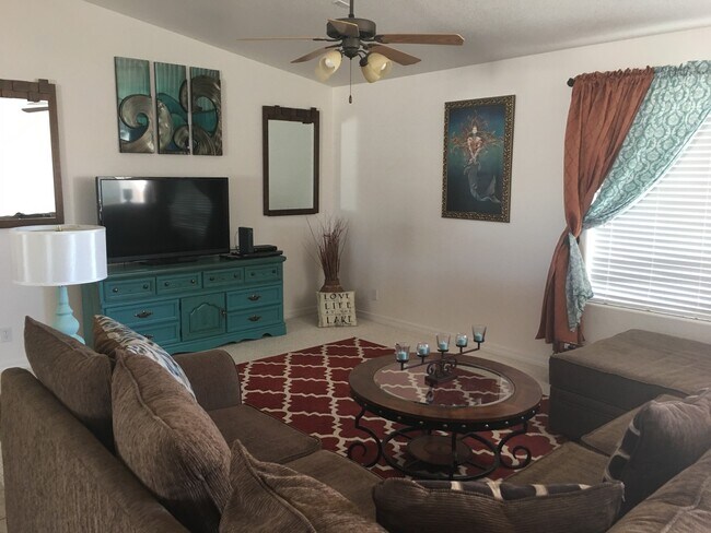3715 Beachview Dr
