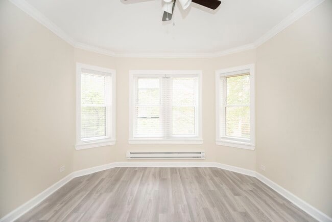 Photo - 655 W Roscoe St Unidad 2