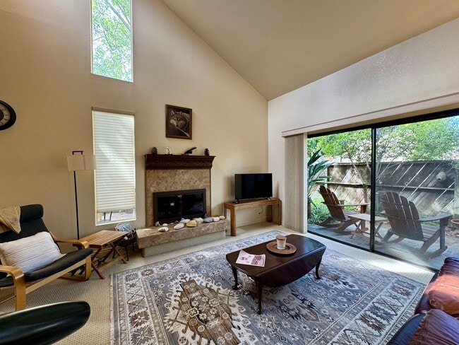 Photo - 212 N Carrillo Rd Unit H