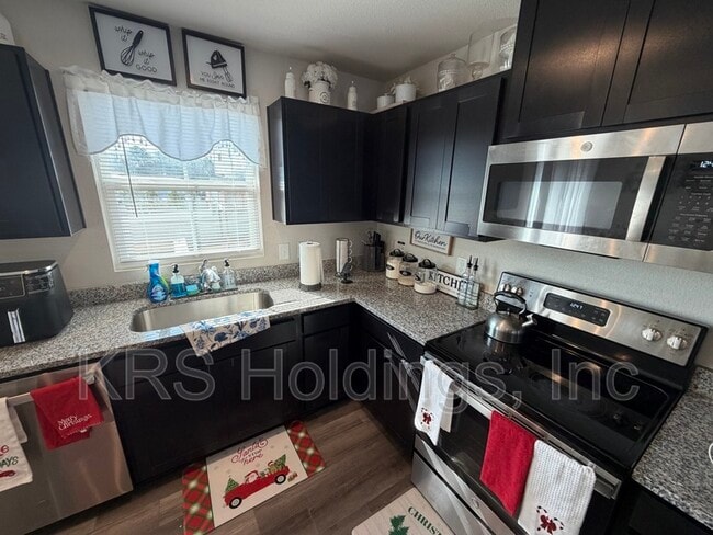 Photo - 35 Cecelia Way