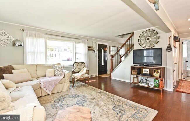 Photo - 132 Roxboro Rd