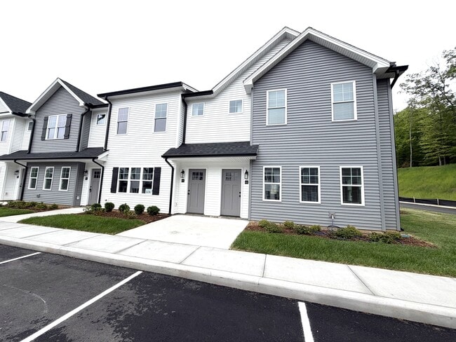 Building Photo - 110 Aaron Pl