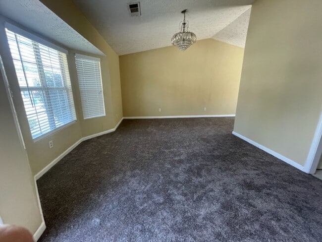 2110 Lown Farm Ln