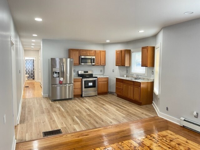 Photo - 37 Allen St Unit 1