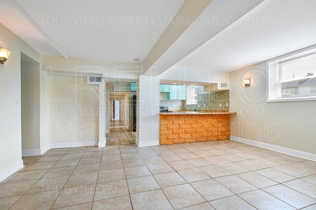 Photo - 1481 St James Ct