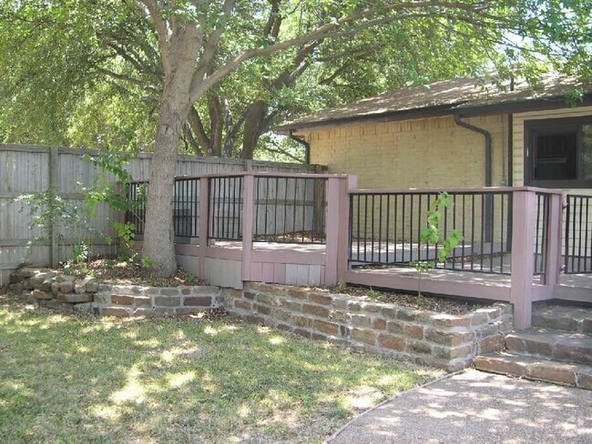 Building Photo - 4 Bedroom House in Plano, TX