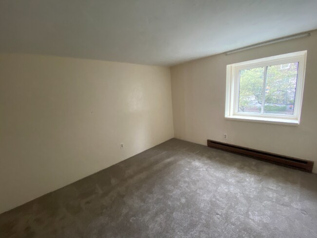 20 Erick Rd Unit 20