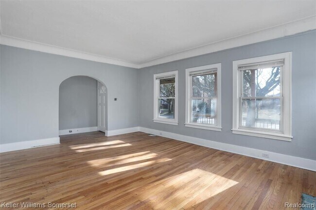 Photo - 3322 Webb St