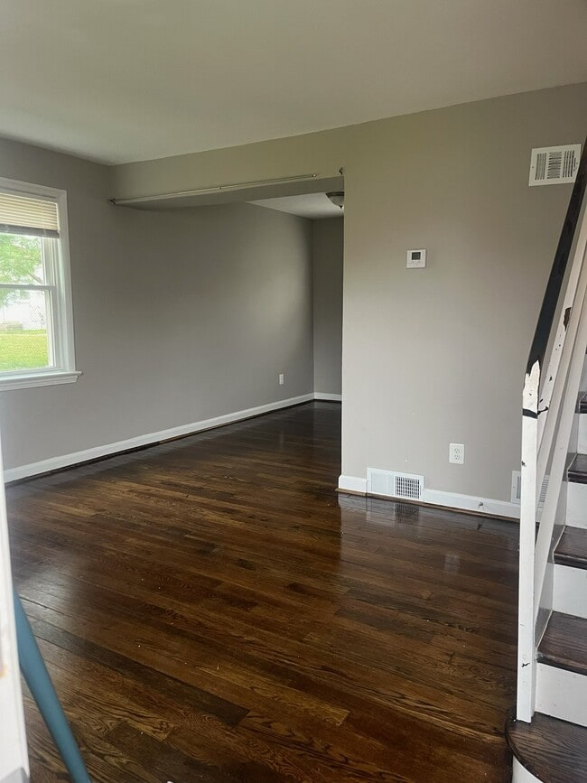 Photo - 2430 Iverson St