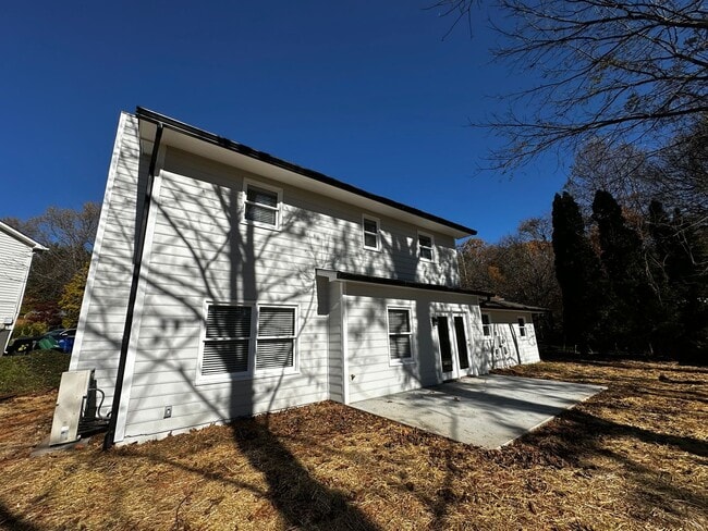 Photo - Weaverville Rental