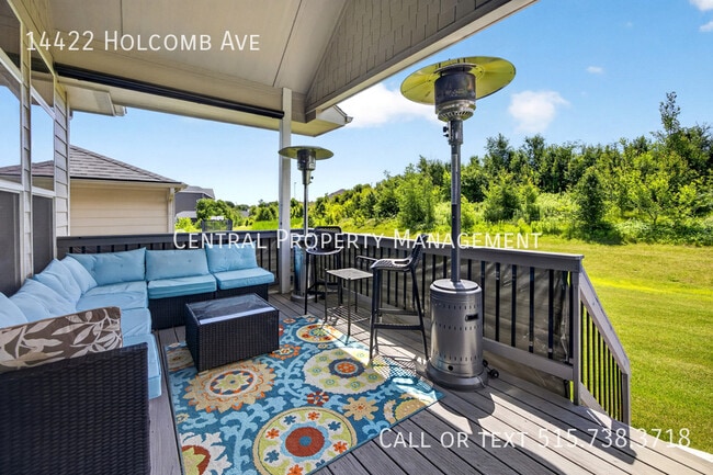 14422 Holcomb Ave