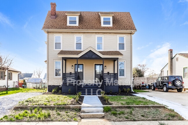 Building Photo - 228 Greenwich Ave