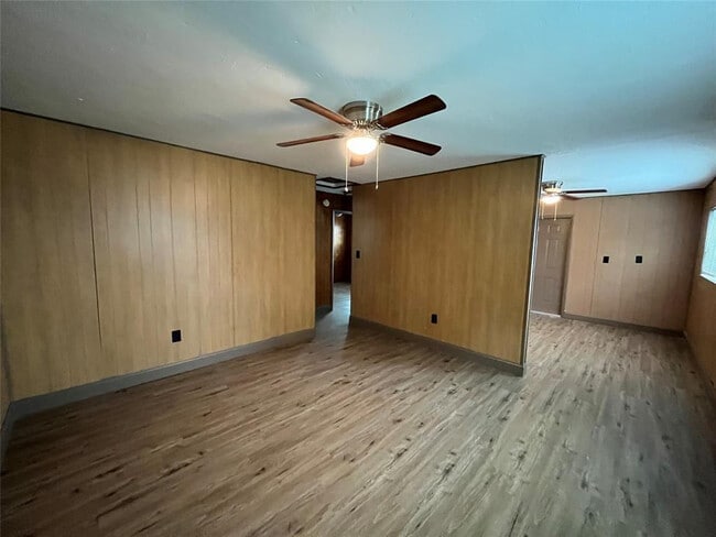 Photo - 442 Avenue F