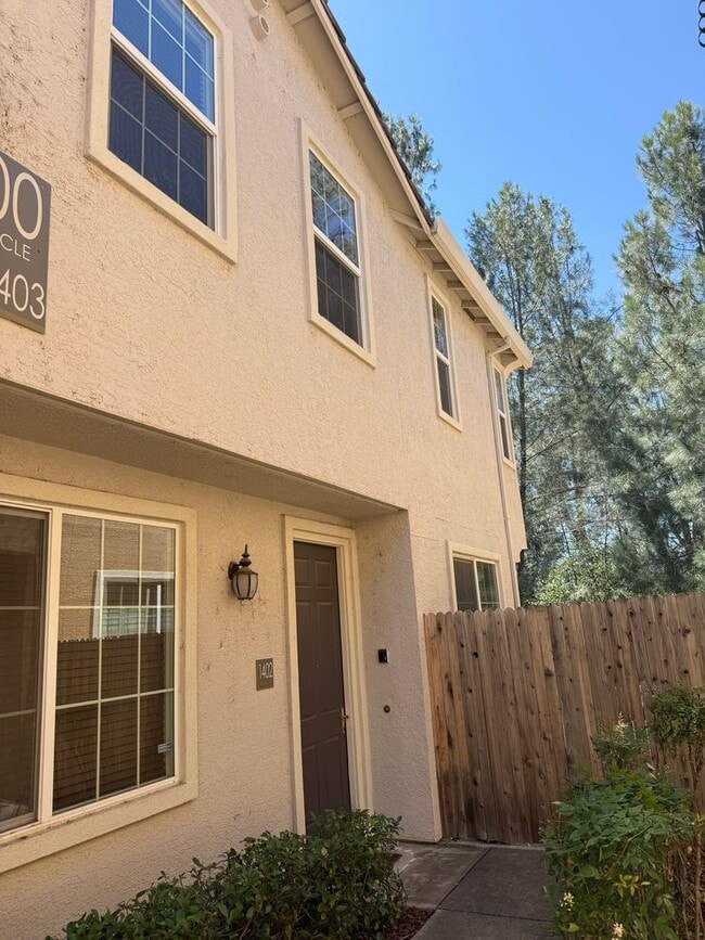 Photo - NICE 2-STORY CONDO 3 BED, 2.5 BATH, & 2 CAR GARAGE NEAR SHOPPING & HWY 50!