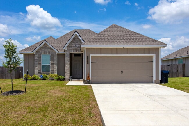 Building Photo - 293 Harvest Lk Dr
