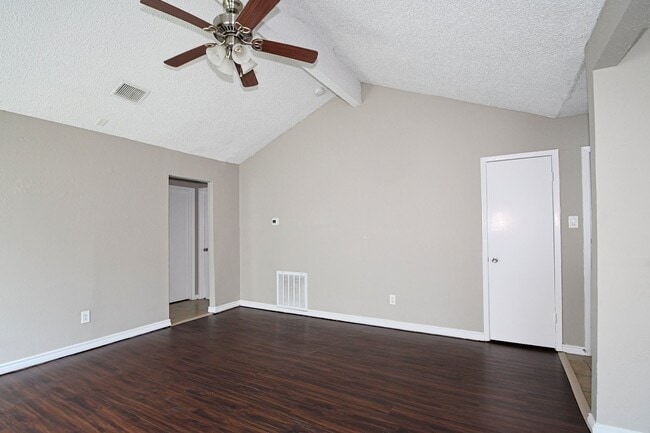 Photo - 6327 Porterway Dr