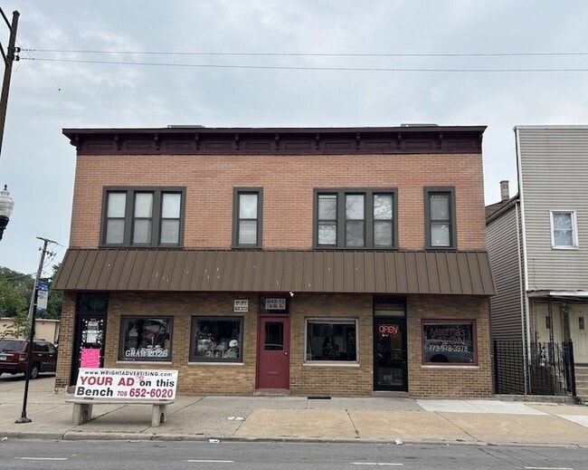 Building Photo - 10401 S Ewing Ave