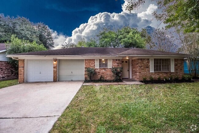Building Photo - 2110 Wycliffe Dr Rental