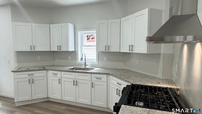 Photo - 16 Arch St Unit 3