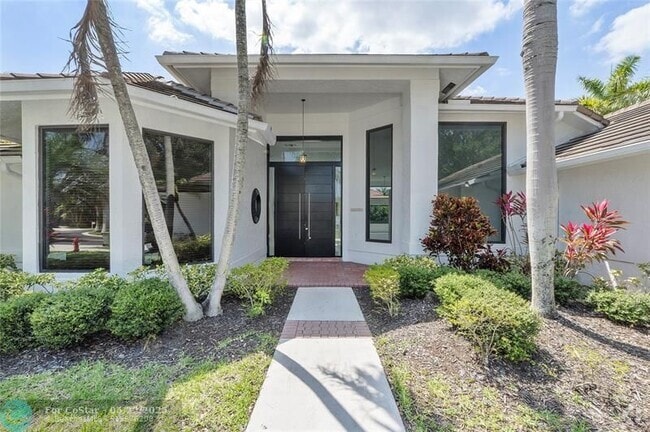 Building Photo - 410 Sabal Way Rental