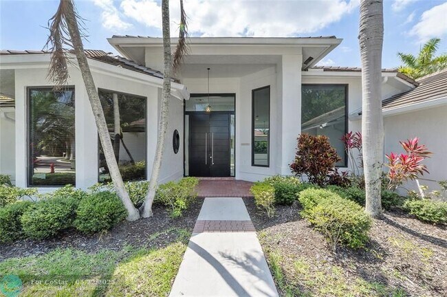 Photo - 410 Sabal Way House