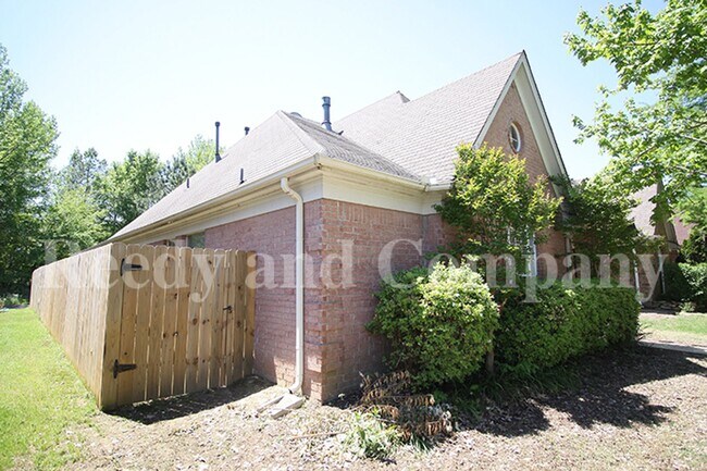 Photo - 7063 Parkbrook Ln