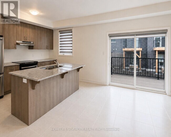 Photo - 41 Humberstone Dr