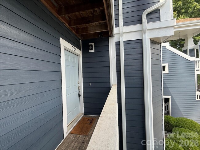 Photo - 726 Southwest Dr