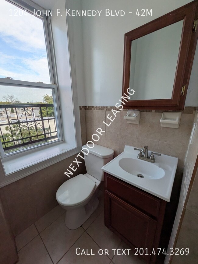 1204 John F. Kennedy Blvd Unit 42M