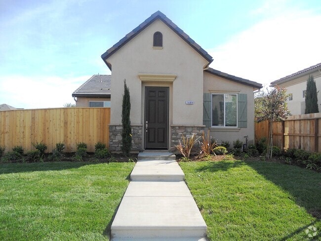 Building Photo - Harlan Ranch 3 Bedroom/2 Bath Single Story... Rental