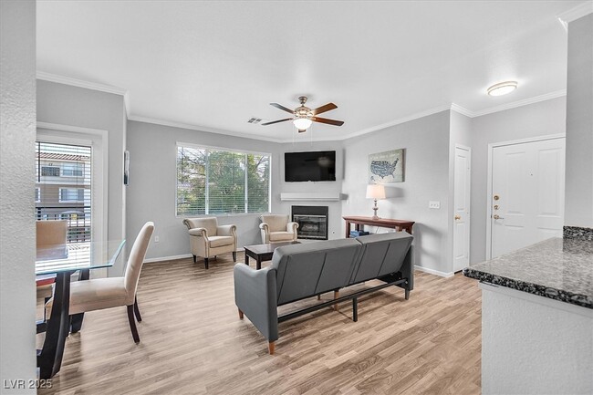 Building Photo - 2900 Sunridge Heights Pkwy Unit 1624
