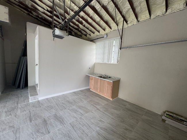 Photo - 1895 NW 175th St Unidad EFFICIENCY