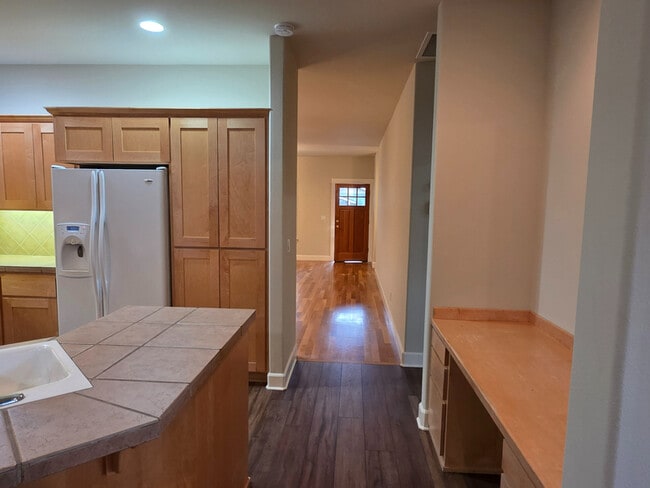 Photo - 2423 NW Awbrey Rd