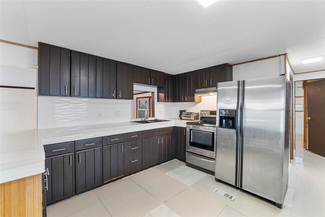 Photo - 2710 E Marina Dr