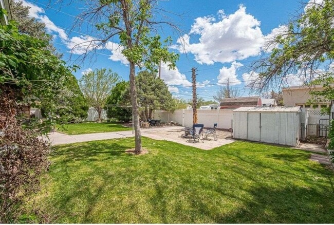 Photo - 2233 Hall Ave