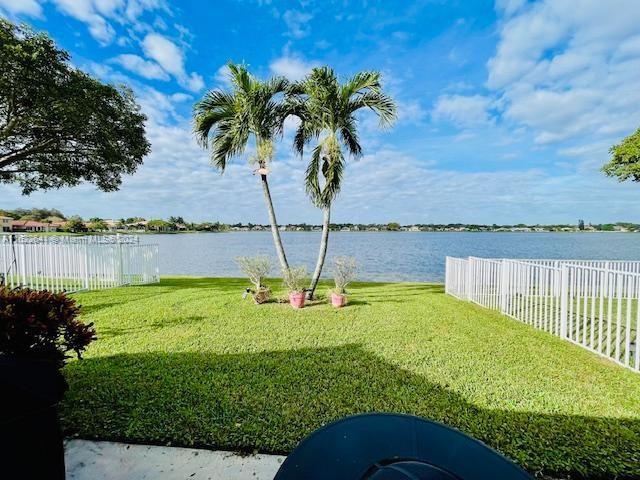 Photo - 3592 Coco Lake Dr