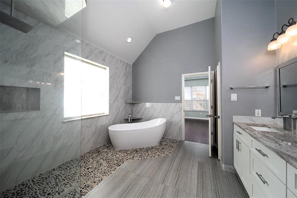 Photo - 4911 Russett Ln