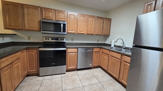 Photo - 6255-74 Unit 6255-74