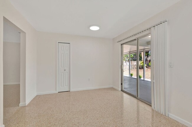 Photo - 4714 W Vasconia St