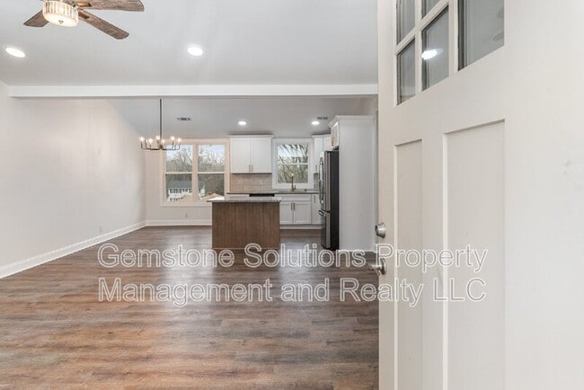 Photo - 34 Tusculum Rd Unit A