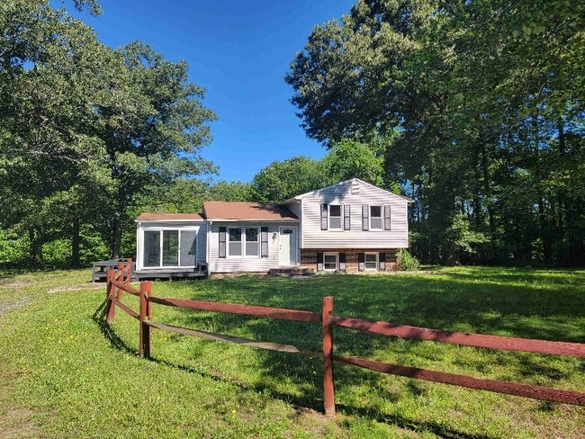 Photo - 21700 Patrick Henry Hwy House